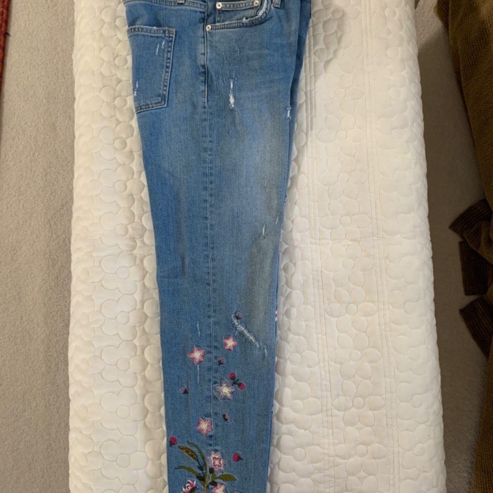 Zara Woman embroidered jeans - Picture 3 of 5